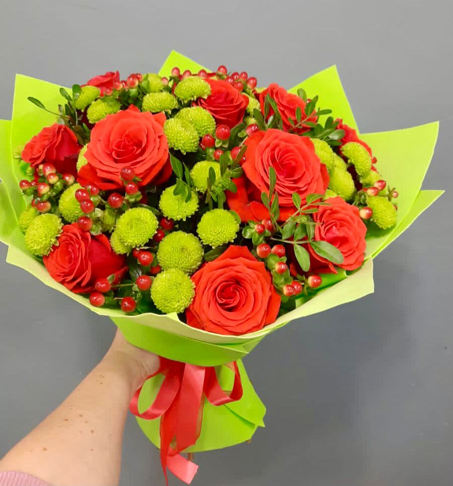 Букет цветов из: Хризантемы и Розы в Камышла