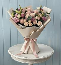 Букет цветов из:  Розы и Лизиантусы в Камышла