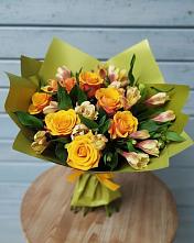 Букет цветов из:  Альстромерии и Розы в Камышла