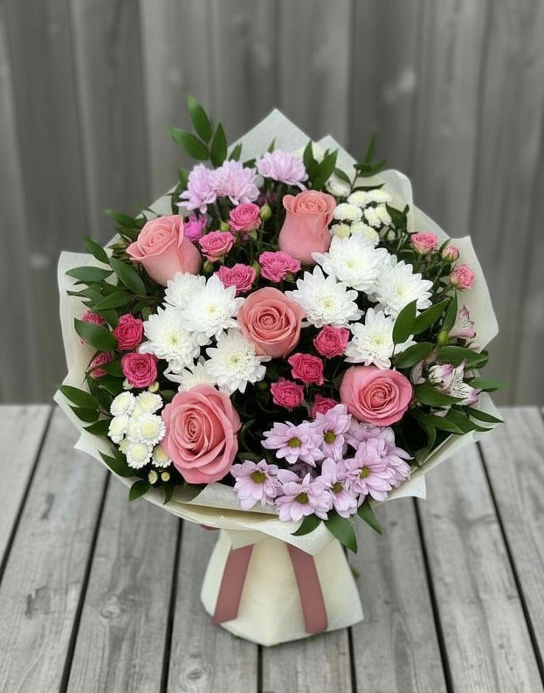 Букет цветов из: Альстромерии, Гвоздики, Розы и Хризантемы в Камышла