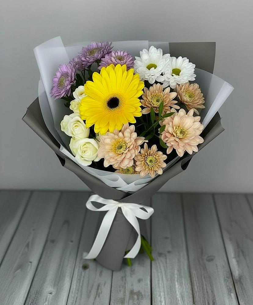 Букет цветов из: Розы, Герберы и Хризантемы в Камышла