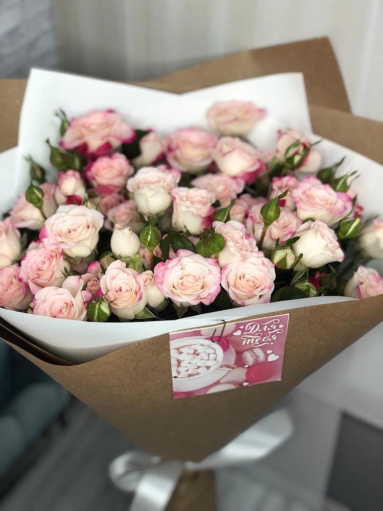 Букет цветов из: Розы в Камышла