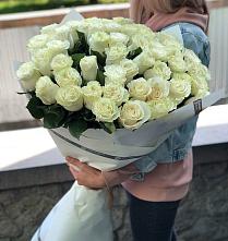 Букет 35 Белых роз в Камышла