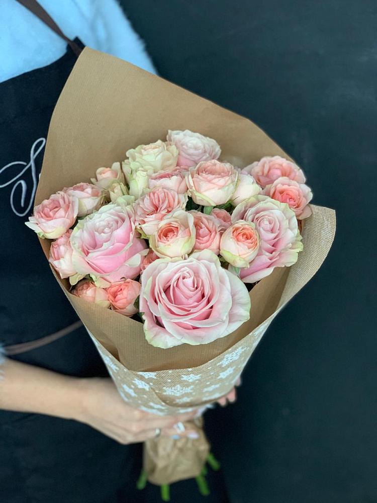 Букет цветов из: Хризантемы и Розы в Камышла