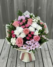 Букет цветов из:  Альстромерии, Гвоздики, Розы и Хризантемы в Камышла