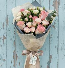 Букет цветов из:  Розы в Камышла