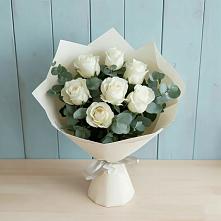 Букет Белые розы в Эвкалипте в Камышла