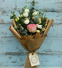Букет цветов из:  Розы и Лизиантусы #REPLACE_PRED# Камышла