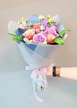 Букет цветов из:  Лизиантусы и Розы #REPLACE_PRED# Камышла