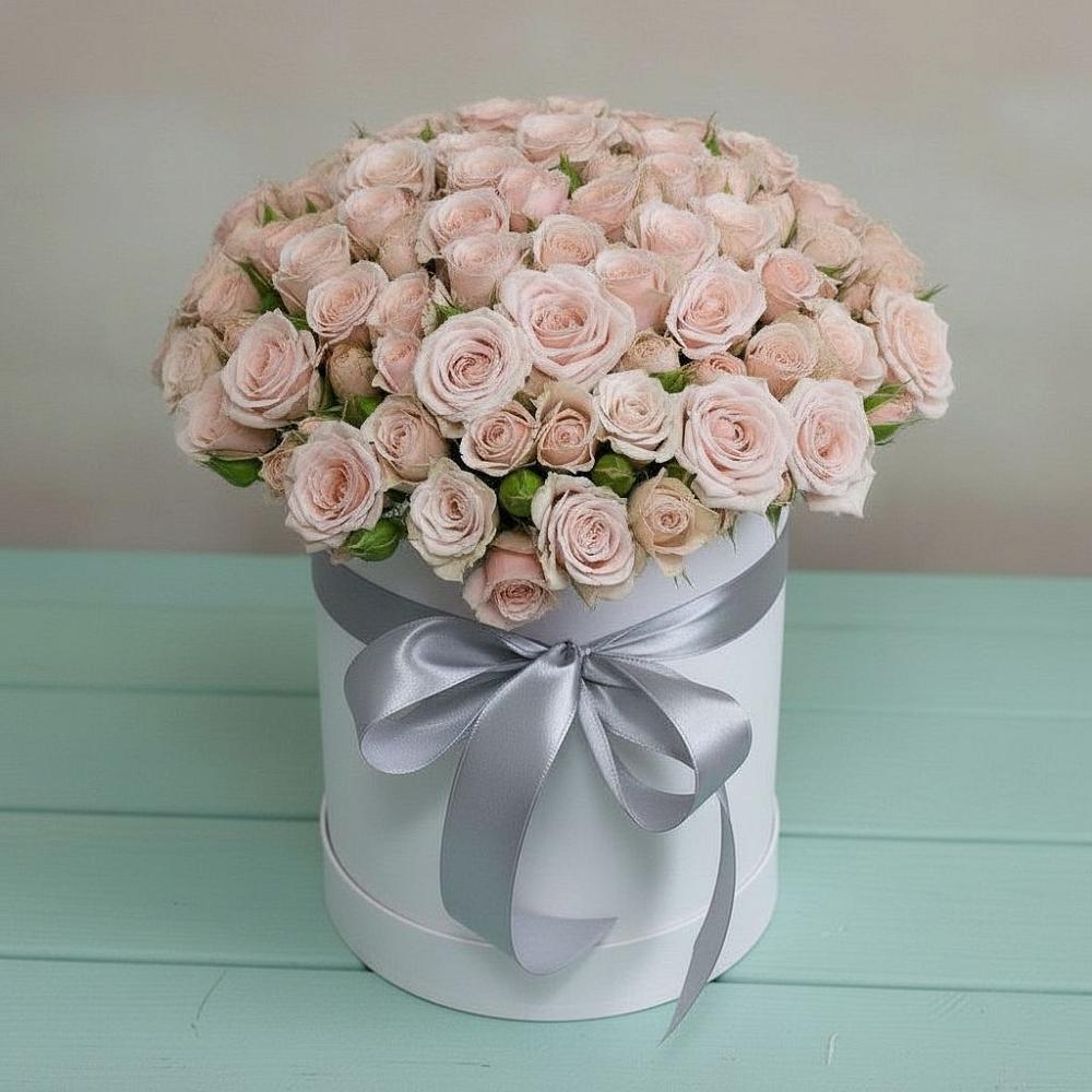 Цветочная композиция из Розы в шляпной коробке в Камышла