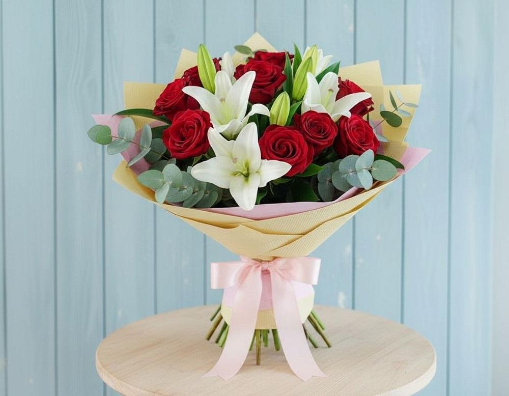 Букет цветов из: Лилии и Розы в Камышла