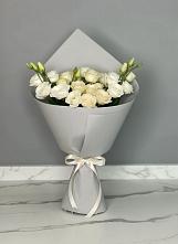 Букет цветов из:  Розы и Лизиантусы в Камышла